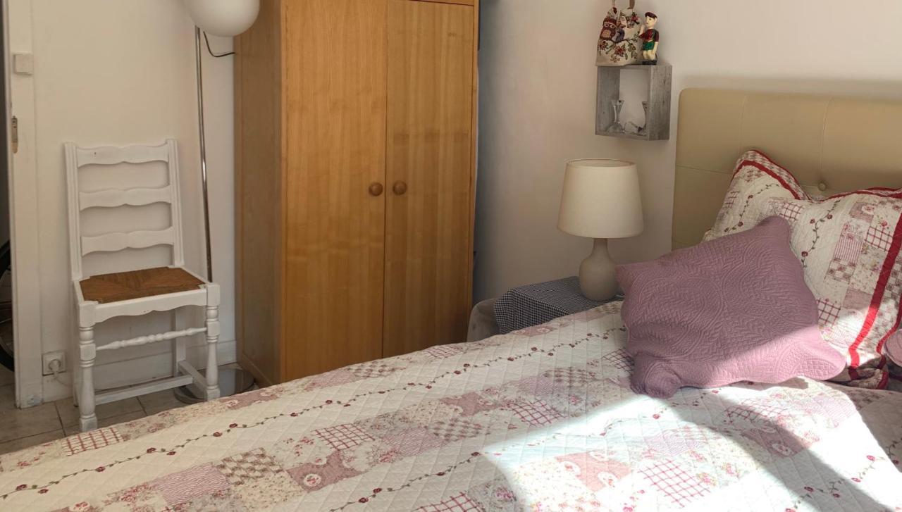 Charmant Room Chez Nous Bus Direct Orly Ablon-sur-Seine Exterior foto